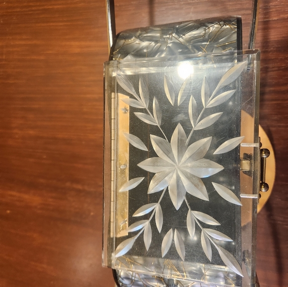 Vintage 1950s Lucite Confetti Bag carved panel top and hand strap - Picture 7 of 10